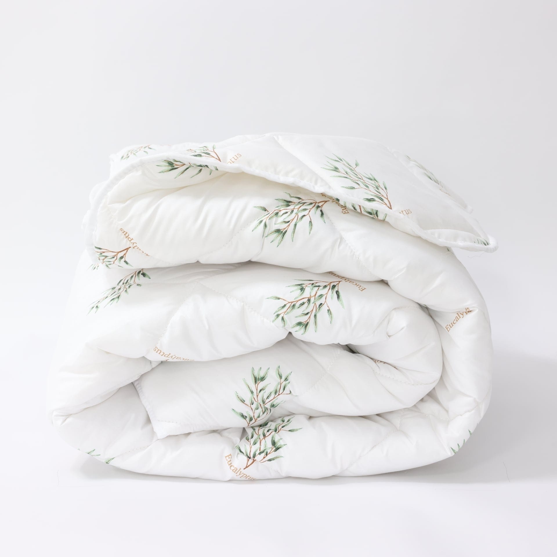 Зимна олекотена завивка за спалня Евкалипт 200/210см.