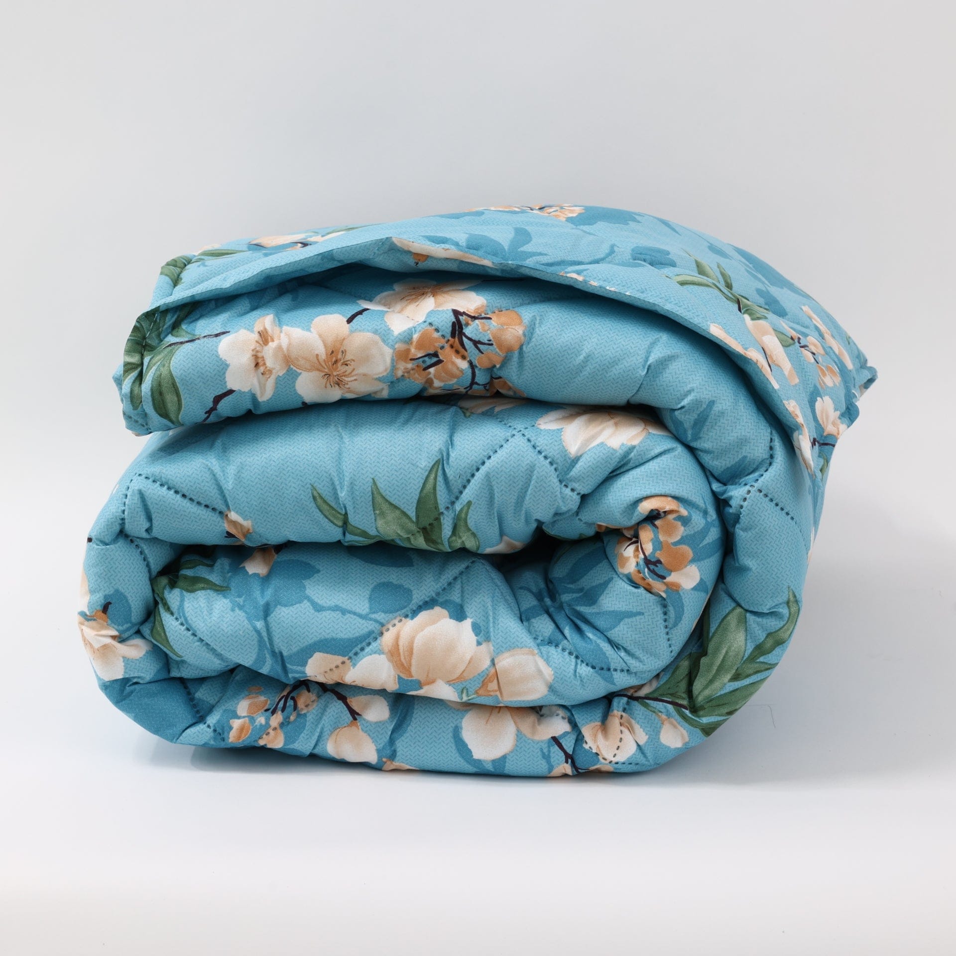 Лятна олекотена завивка за спалня Амелия 200/210 см.